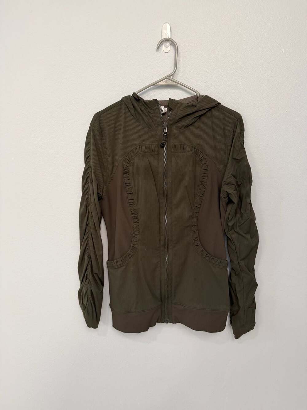 Lululemon Dance Studio Jacket Ruched Sleeves Hooded Dark Olive Green Size 10